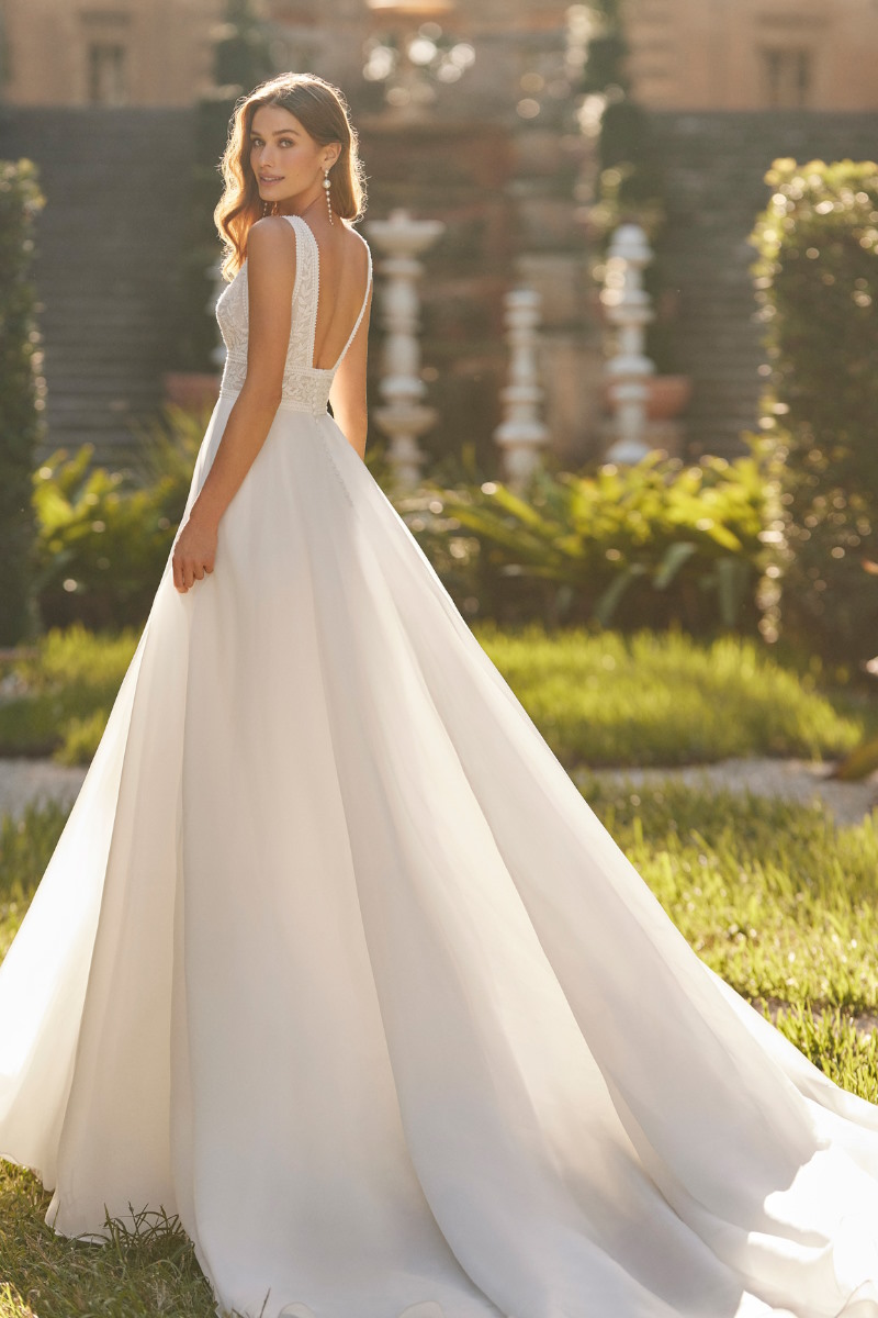brautmode livia - bridal collection - dress 24 10-2